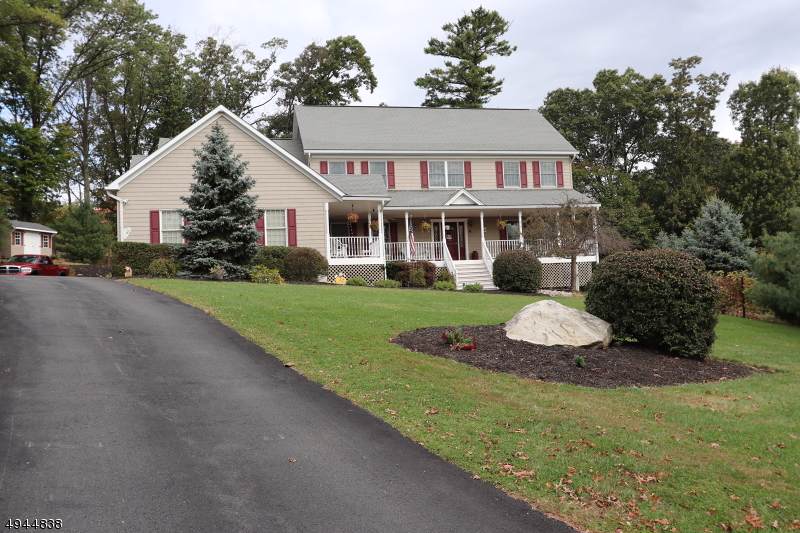 4 Glenview Pl - Photo 1