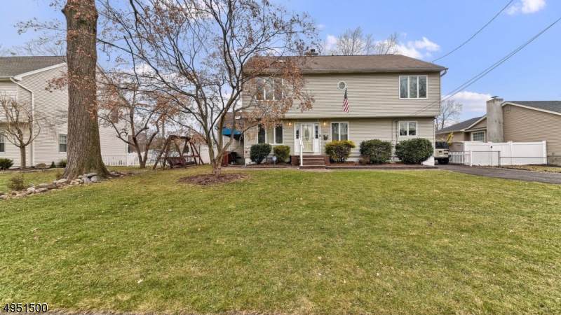 109 Beech Ave - Photo 1