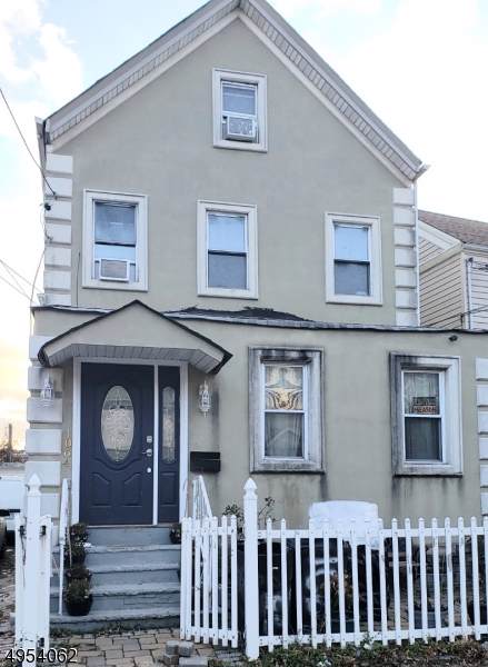 1064 Lafayette St - Photo 1