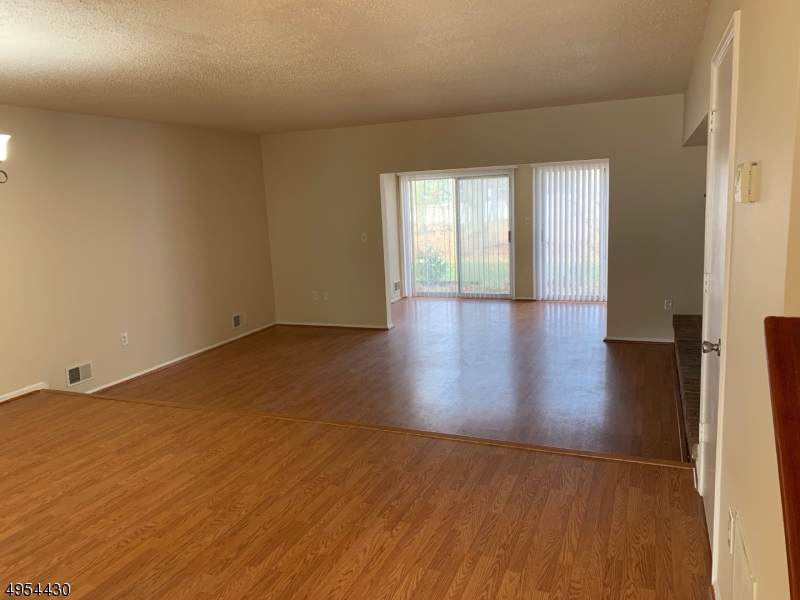 403 Hadleigh Ln - Photo 1