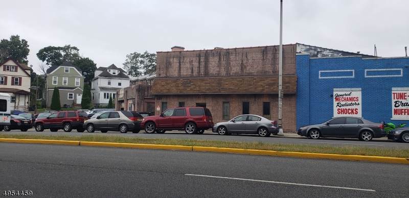 475 Main Ave - Photo 1