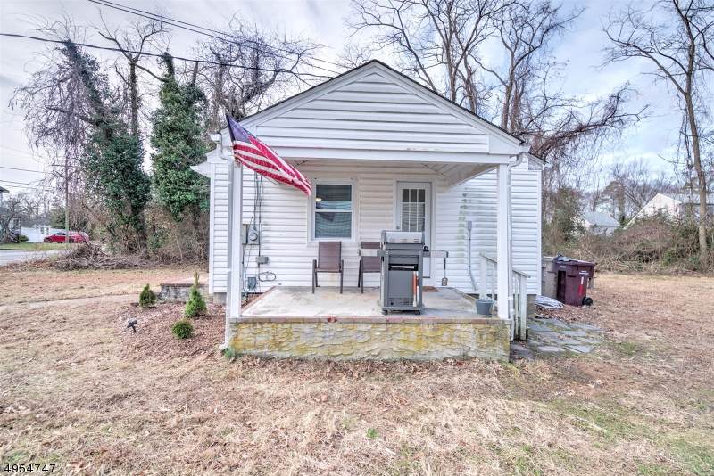 Address Not Published - Photo 1