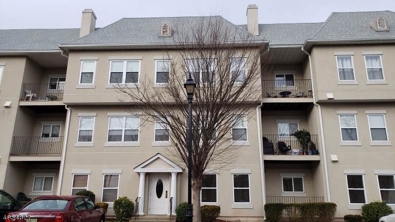 304 Brittany Dr - Photo 1