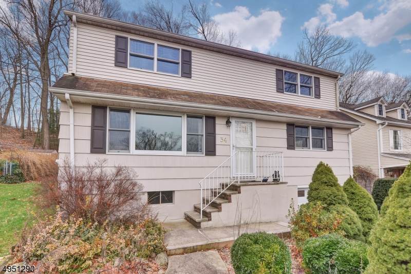 34 Walnut St - Photo 1