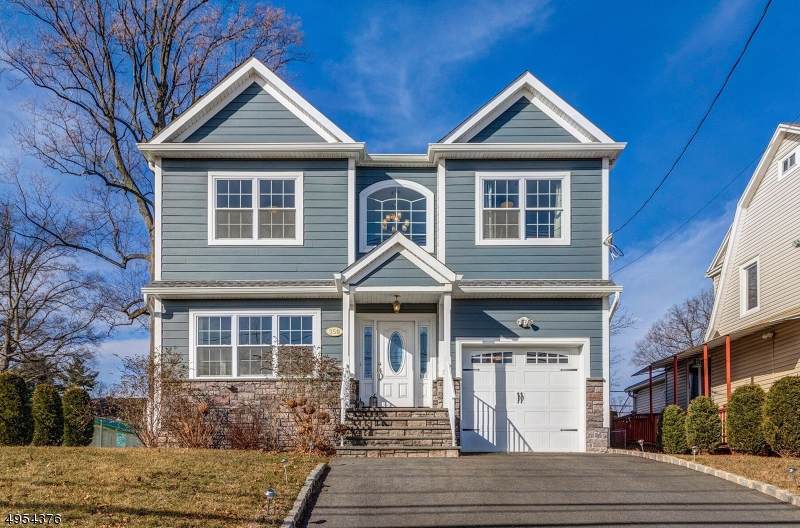 350 Mountain Ave - Photo 1