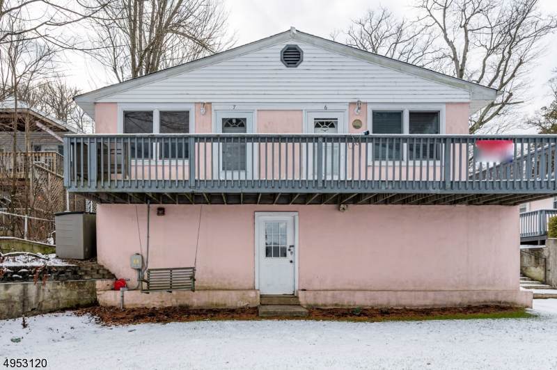 431 Lakeside Blvd Unit 7 - Photo 1