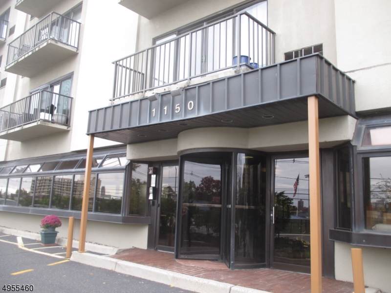 1150 River Rd 2-D - Photo 1