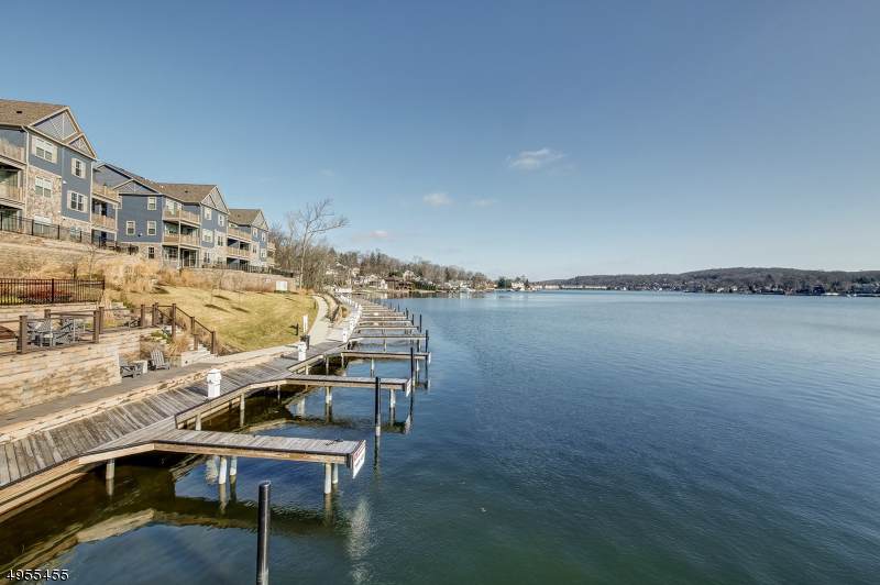402 Mariners Pointe - Photo 1 402 Mariners Pointe - Photo 1