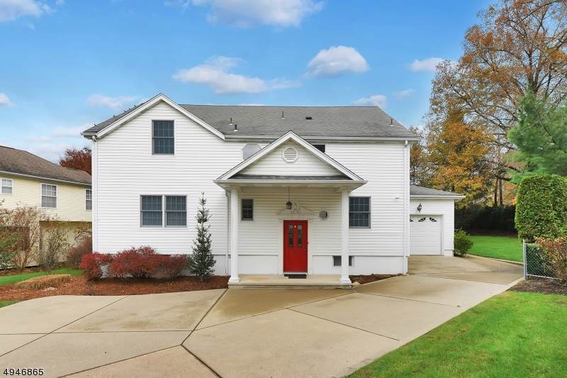689 Seagull Dr - Photo 1
