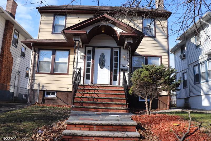143 Oakland Ter - Photo 1
