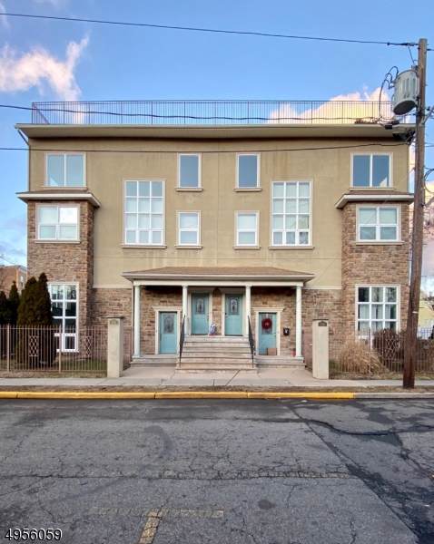 556 Valley Street Unit B - Photo 1 556 Valley Street Unit B - Photo 1