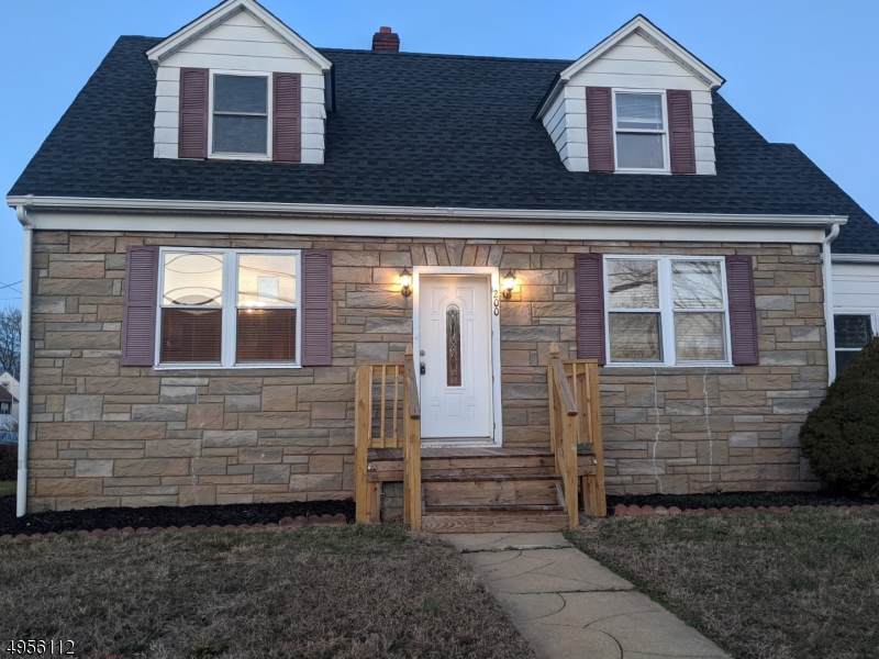 200 Kyle St - Photo 1