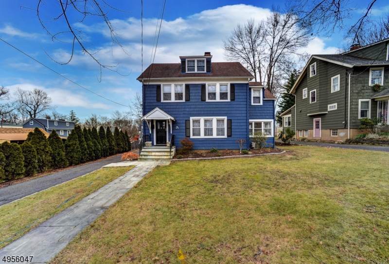 21 Fuller Ave - Photo 1