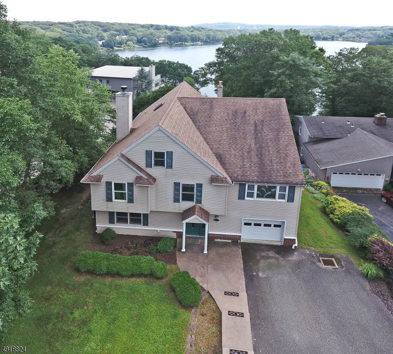 139 W Lake Shore Dr - Photo 1