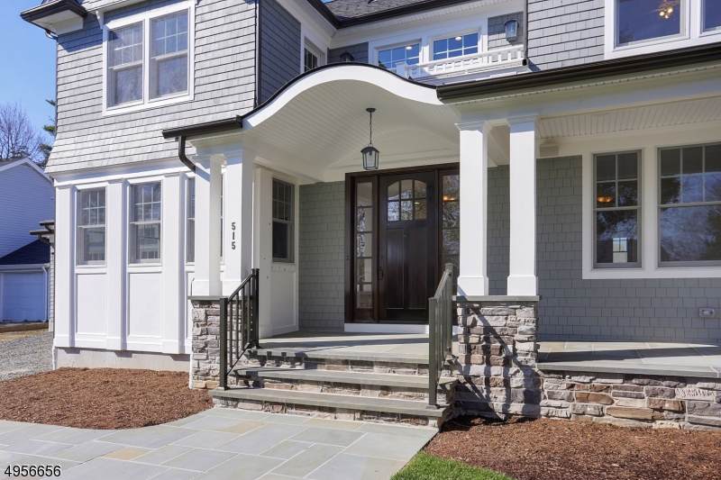36 Canterbury Ln - Photo 1