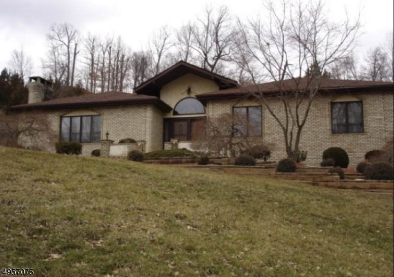 15 Tumbling Brook Dr - Photo 1 15 Tumbling Brook Dr - Photo 1