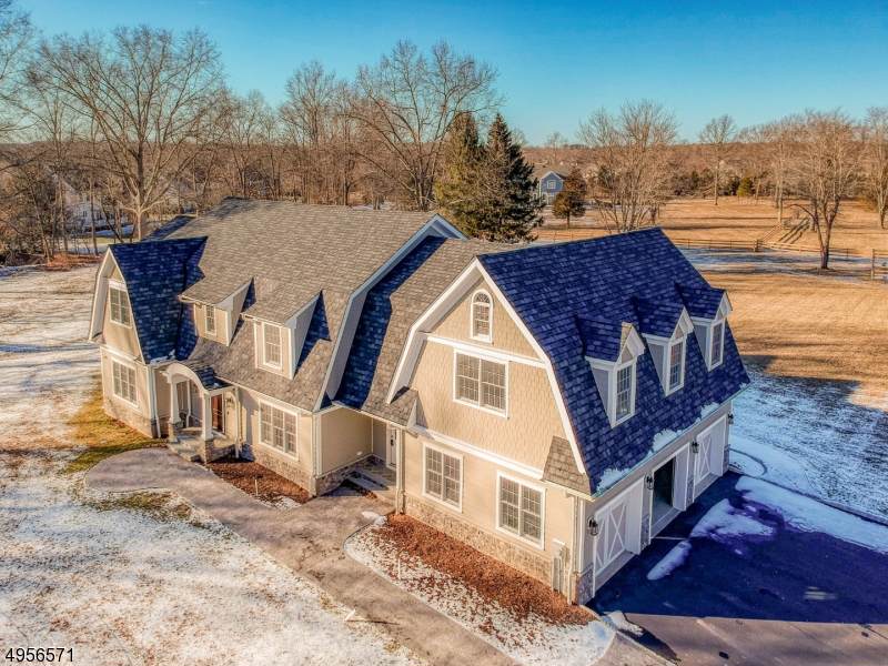 130 Thosmor Rd - Photo 1