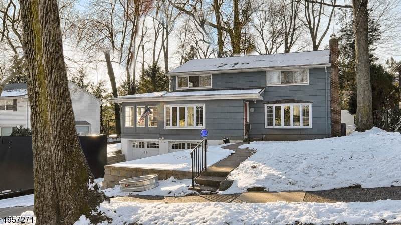 150 Bergen Ave - Photo 1