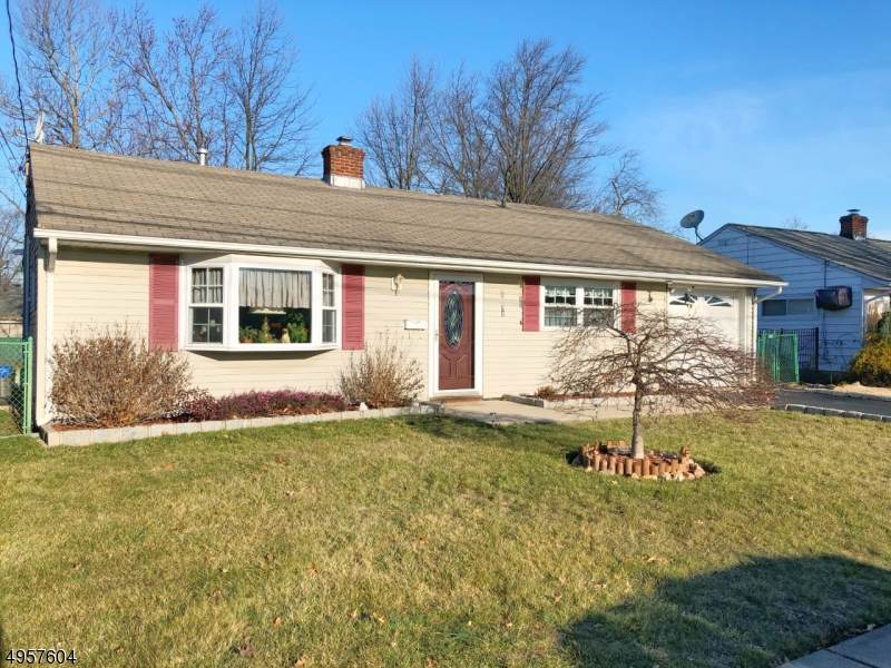 156 Winthrop Rd - Photo 1