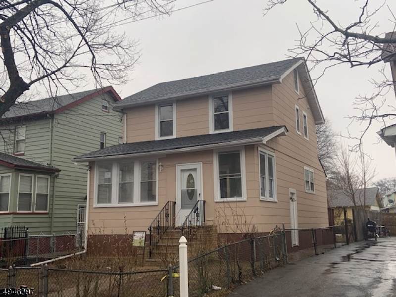 165 Berkshire Pl - Photo 1
