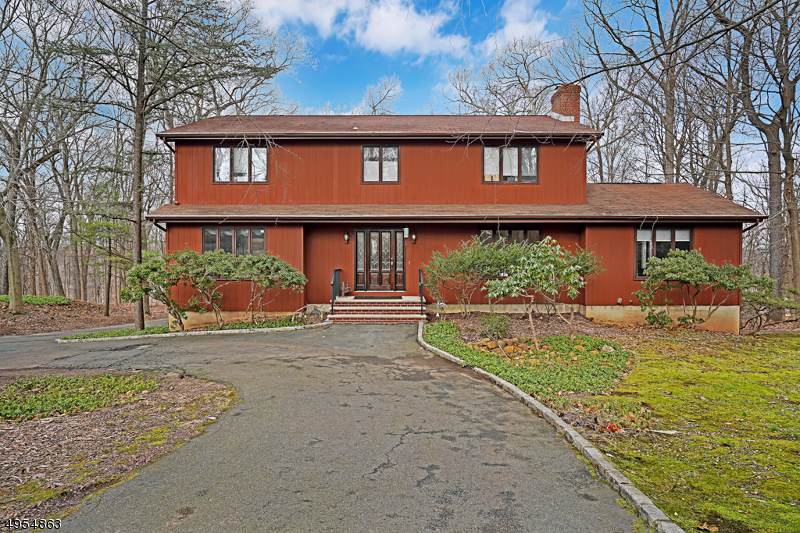 19 Redwood Rd - Photo 1