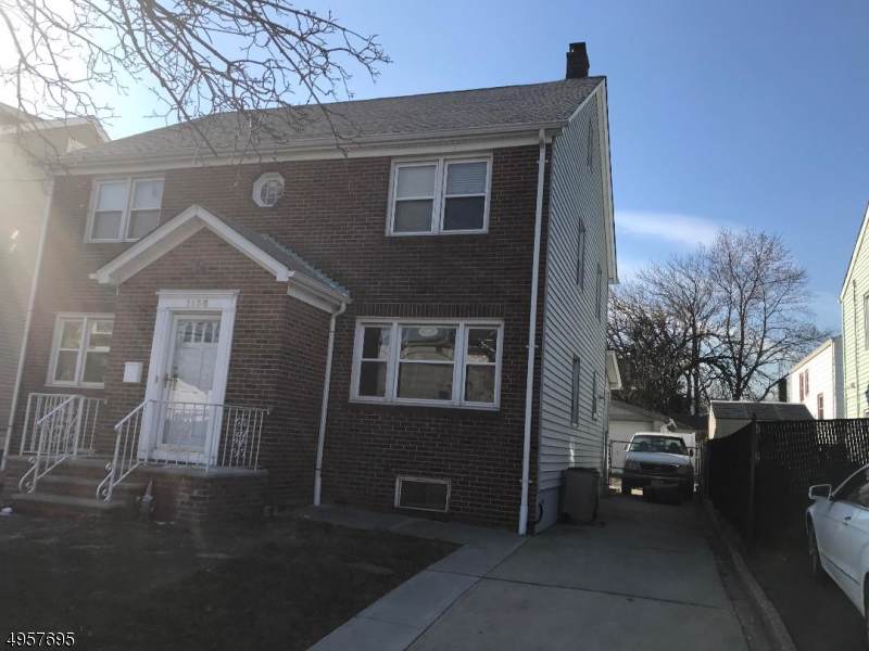 1136 Applegate Ave - Photo 1