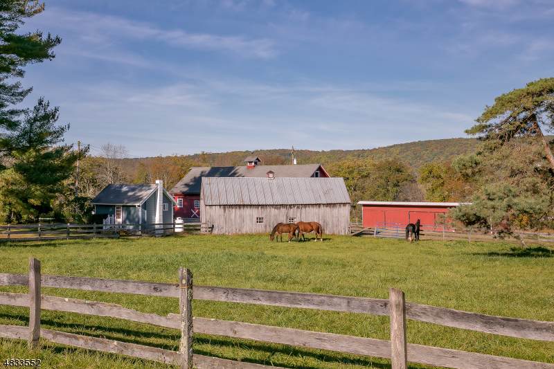 42 Turtleback Road - Photo 1