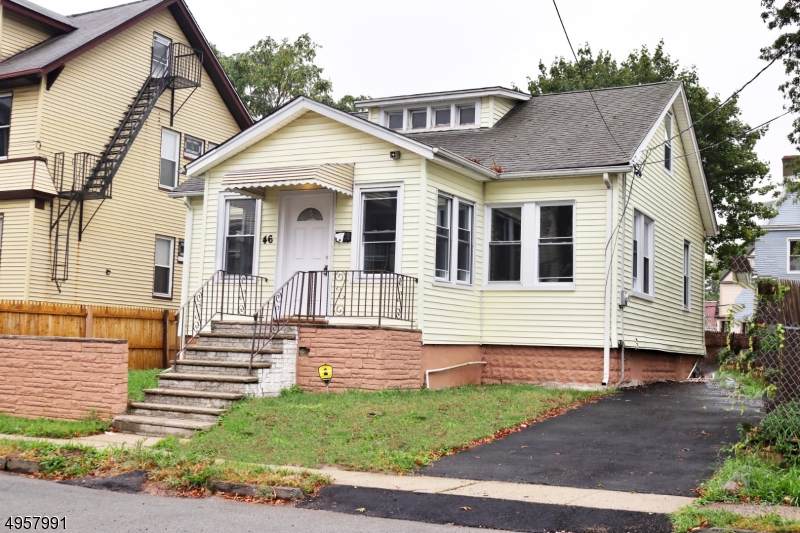 46 Lanark Ave - Photo 1