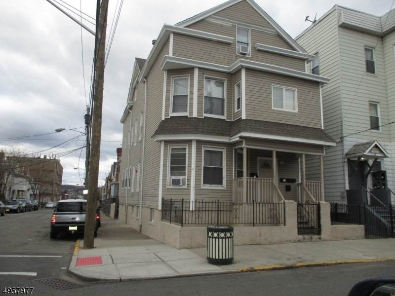 16 Graham Ave - Photo 1