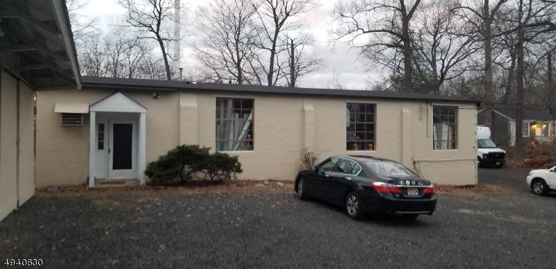 17 Columbia Rd - Photo 1