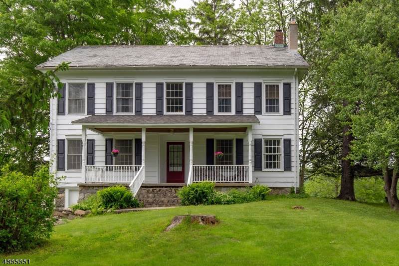 15 Hickory Rd - Photo 1
