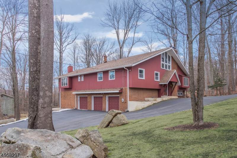 10 Iron Forge Ln - Photo 1