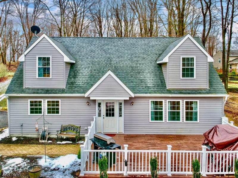 7 Byron Pl - Photo 1