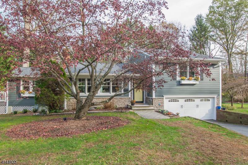 5 Scarborough Rd - Photo 1