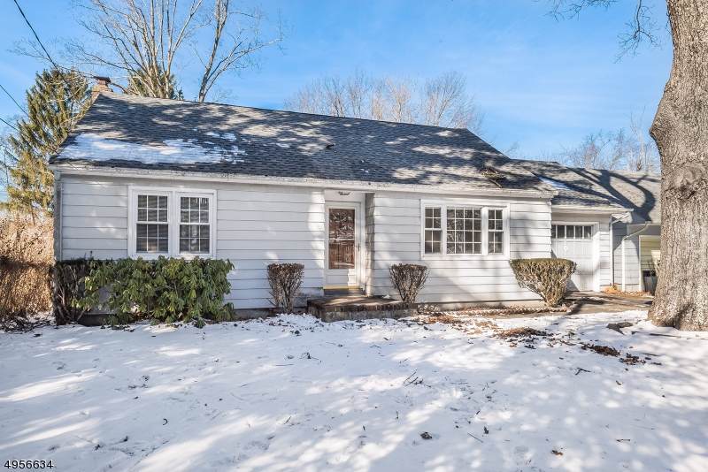 40 Lincoln Pl - Photo 1