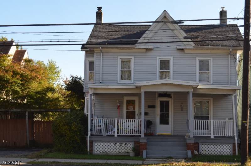 131 W Washington Ave - Photo 1