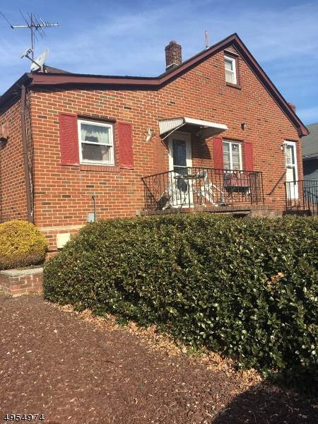 402 Maple Ave - Photo 1