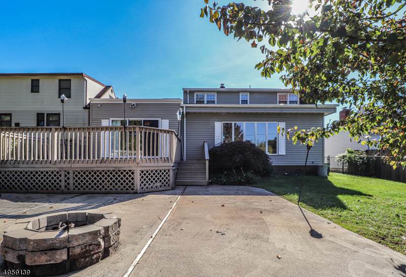 14 Lowell St - Photo 1