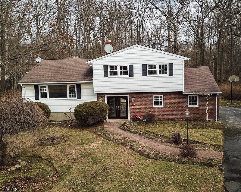25 Ivy Ct - Photo 1