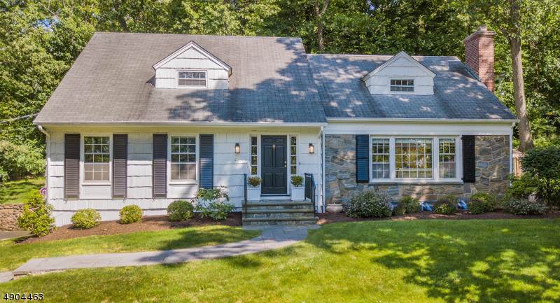 44 Runnymede Rd - Photo 1