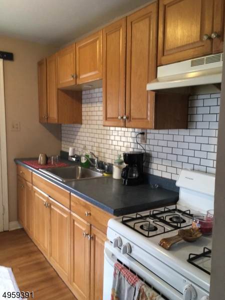 31 Park Ave - Photo 1