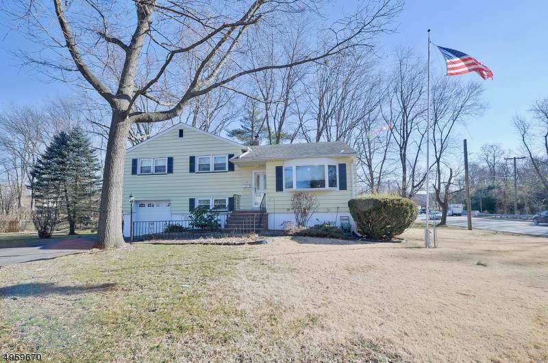 4 Andover Dr - Photo 1