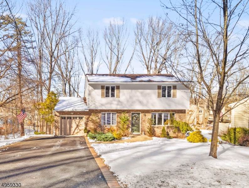 73 Forest Rd - Photo 1