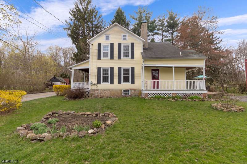 462 Charlestown Rd - Photo 1