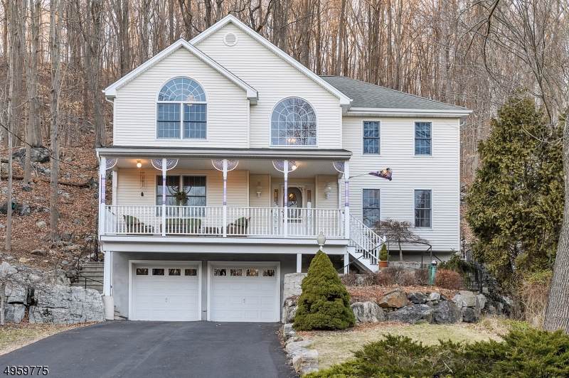 54 Valley View Dr - Photo 1