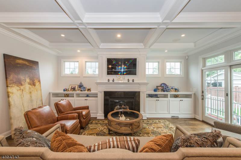 41 Washington Ave - Photo 1