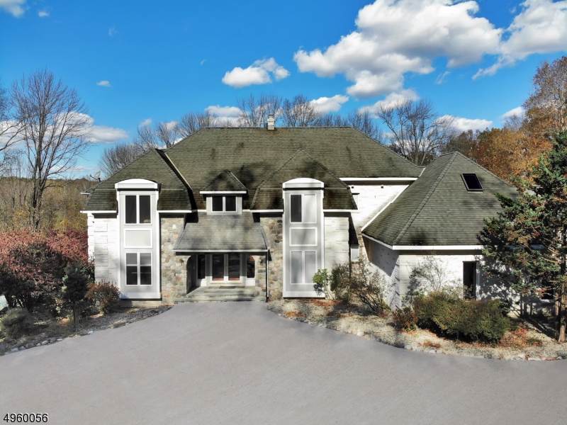647 W Mountain Rd - Photo 1