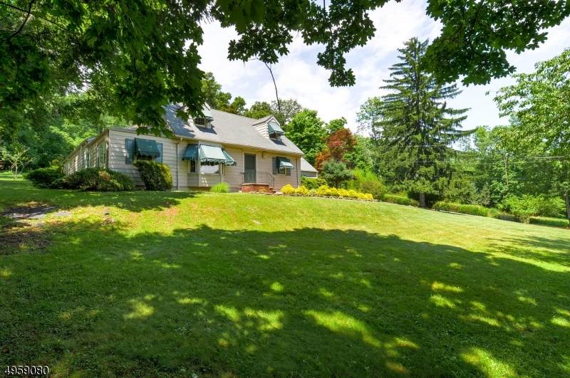 2153 Washington Valley Rd - Photo 1