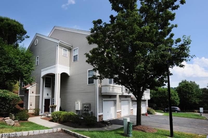 91 Lakeview Ct - Photo 1