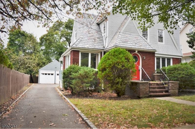 14 Cypress St - Photo 1